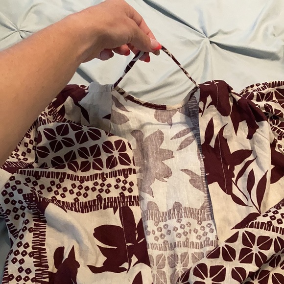 Linen, Open-back, 3/4 sleeve romper. - Picture 3 of 4